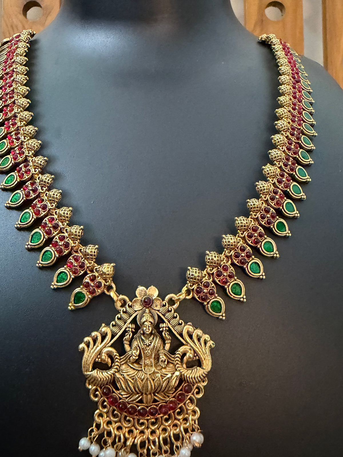Lakshmi Haram Antique design