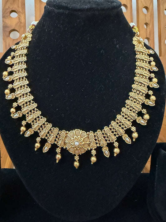 Antique gold design statement Necklace set : Code: MJ610
