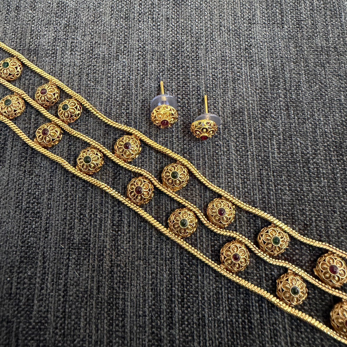 Choker antique flower design