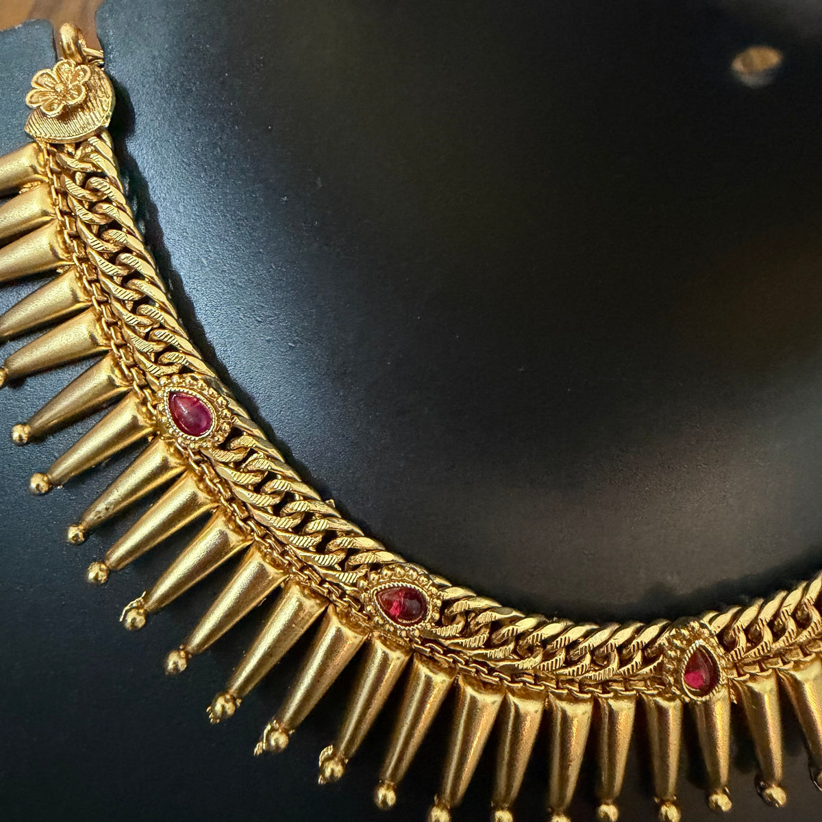 Kerala Traditional Mullamottu Choker/Necklace | Pichi Mottu Mala with Kundan Stones - RK Jewels