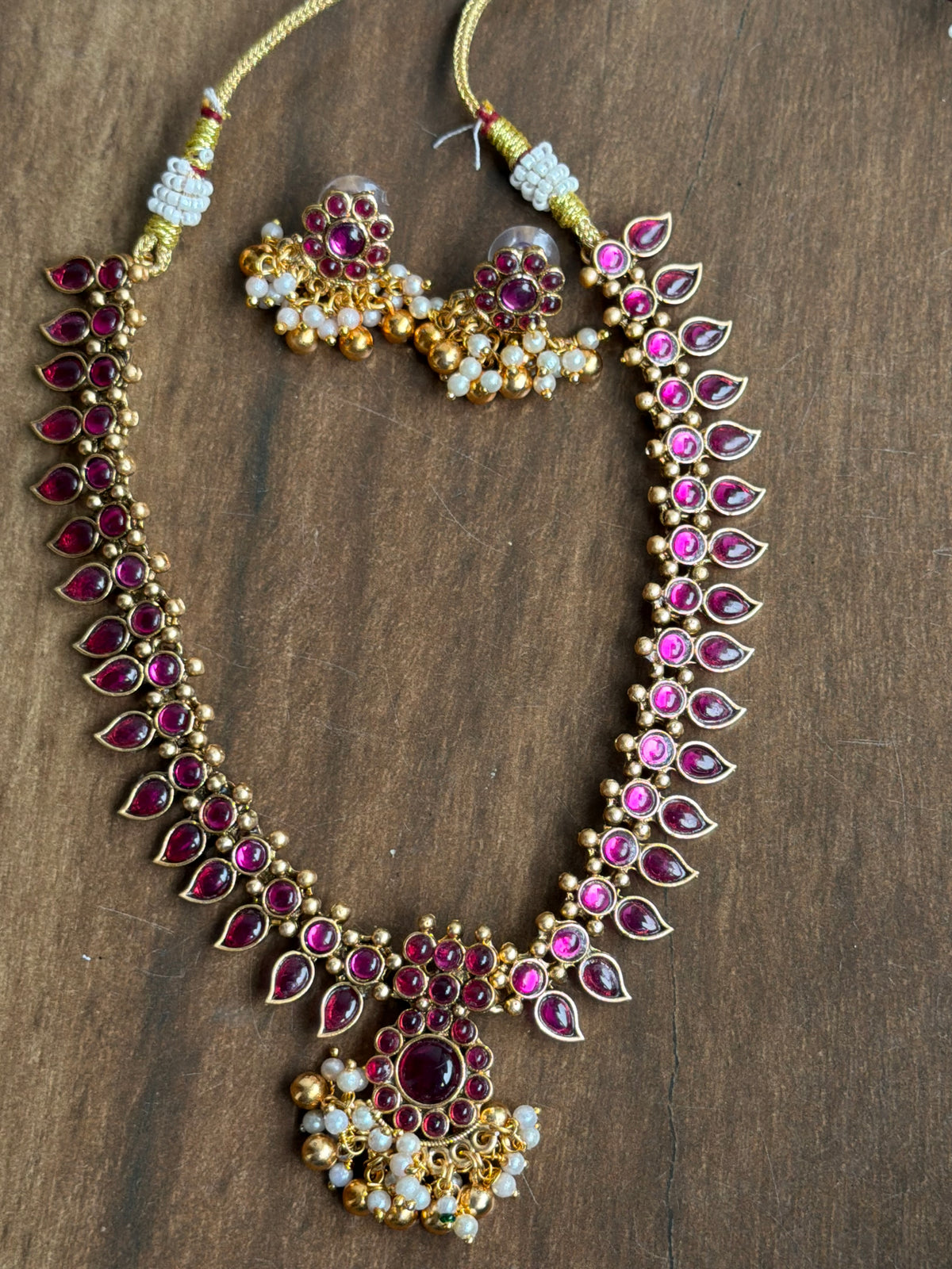 Pink Kemp Stone Necklace set with matching earrings