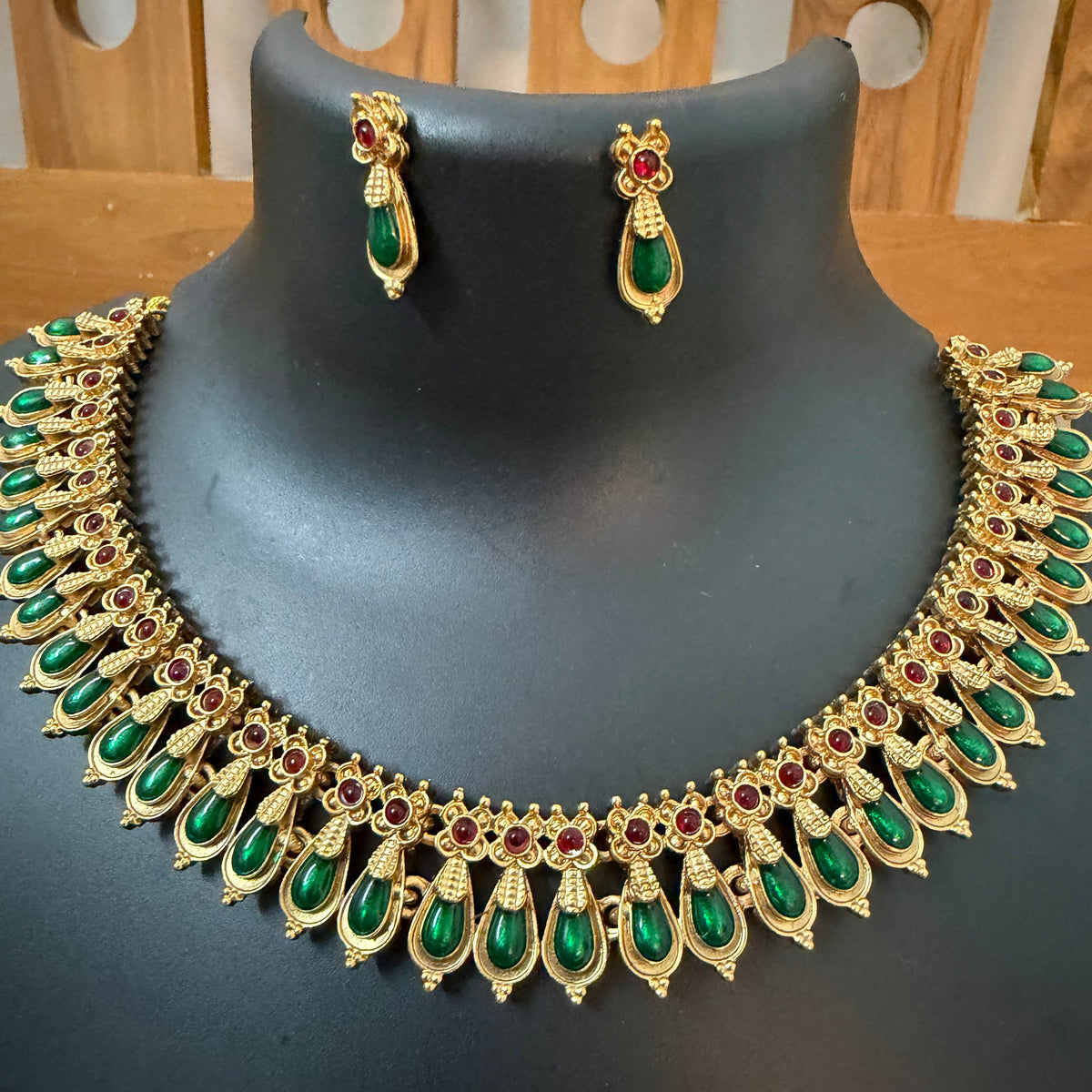 Nagapadam Blue, Green and red: traditional jewelry: Temple jewelry