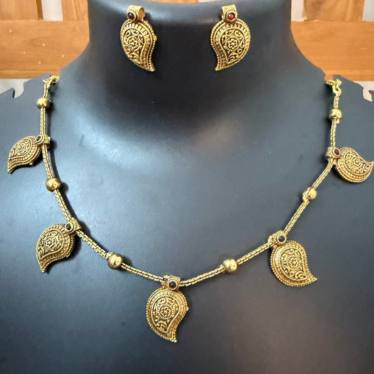 Manga necklace