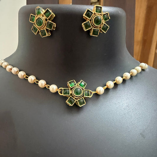 Single layer choker Green