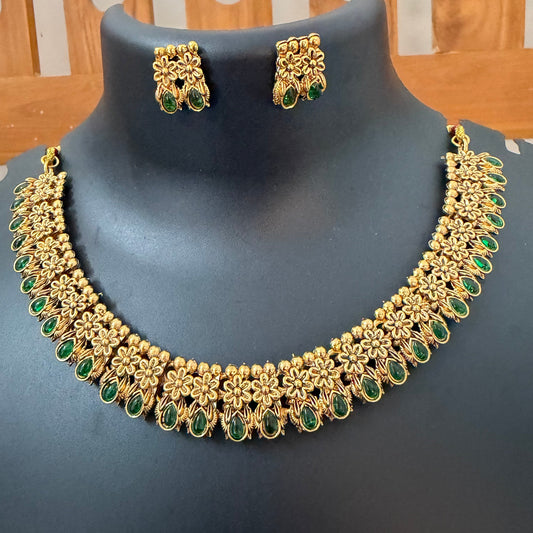 Poothali Necklace