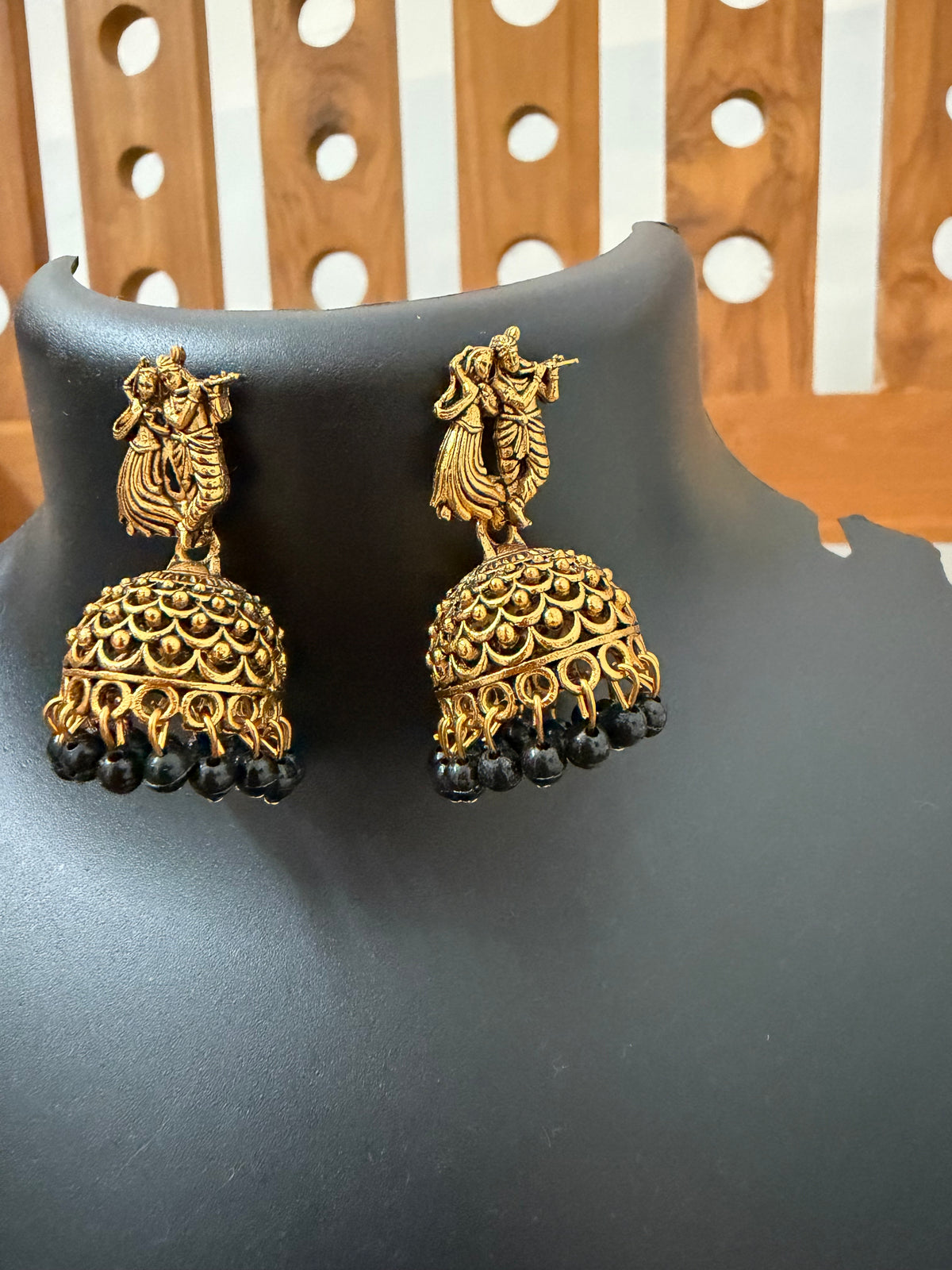 Radha Krishna Jhumka