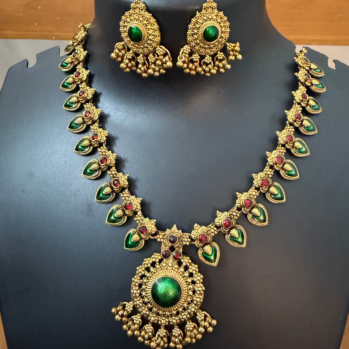Palakka: Green Mullamottu design : Temple Jewelry