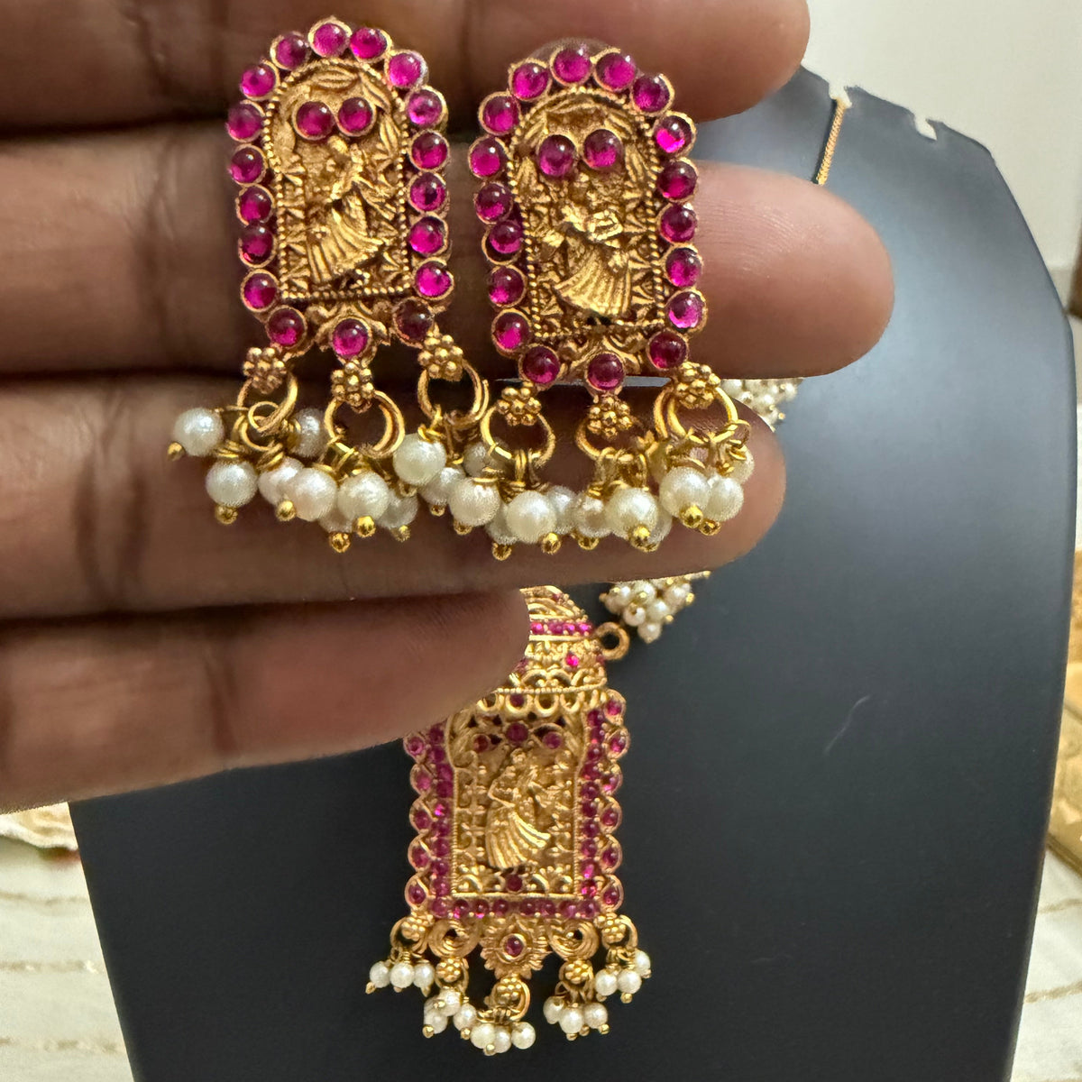 Radha Krishna Kemp Pink Stone Temple Jewelry Set with Pearl Necklace
