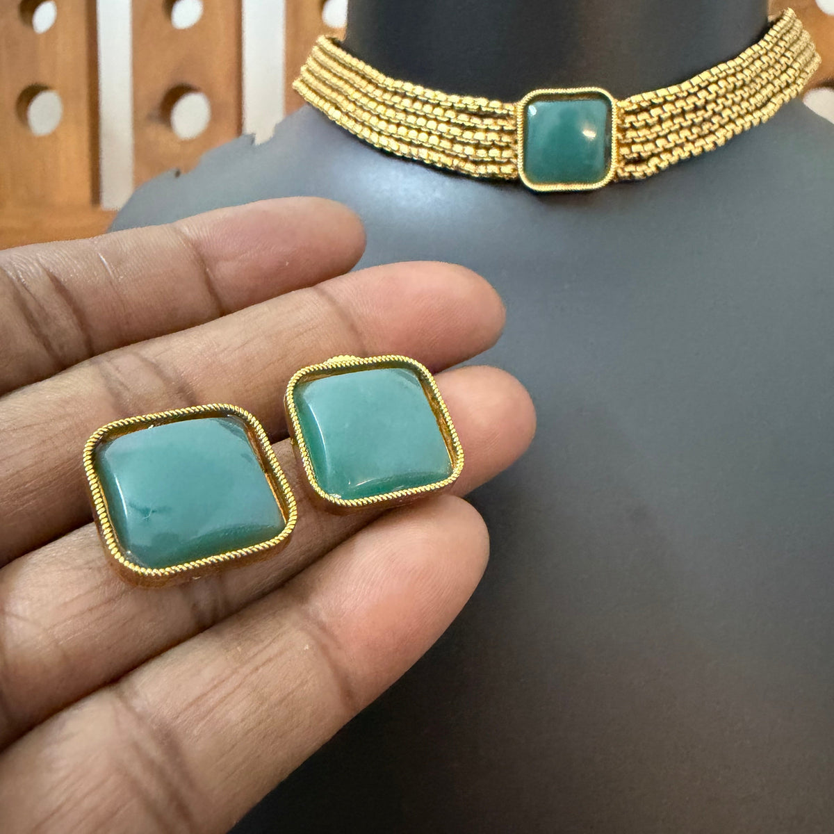 Emerald Square Choker Set - 5 Layer Antique Gold Mesh Choker with Stud Earrings