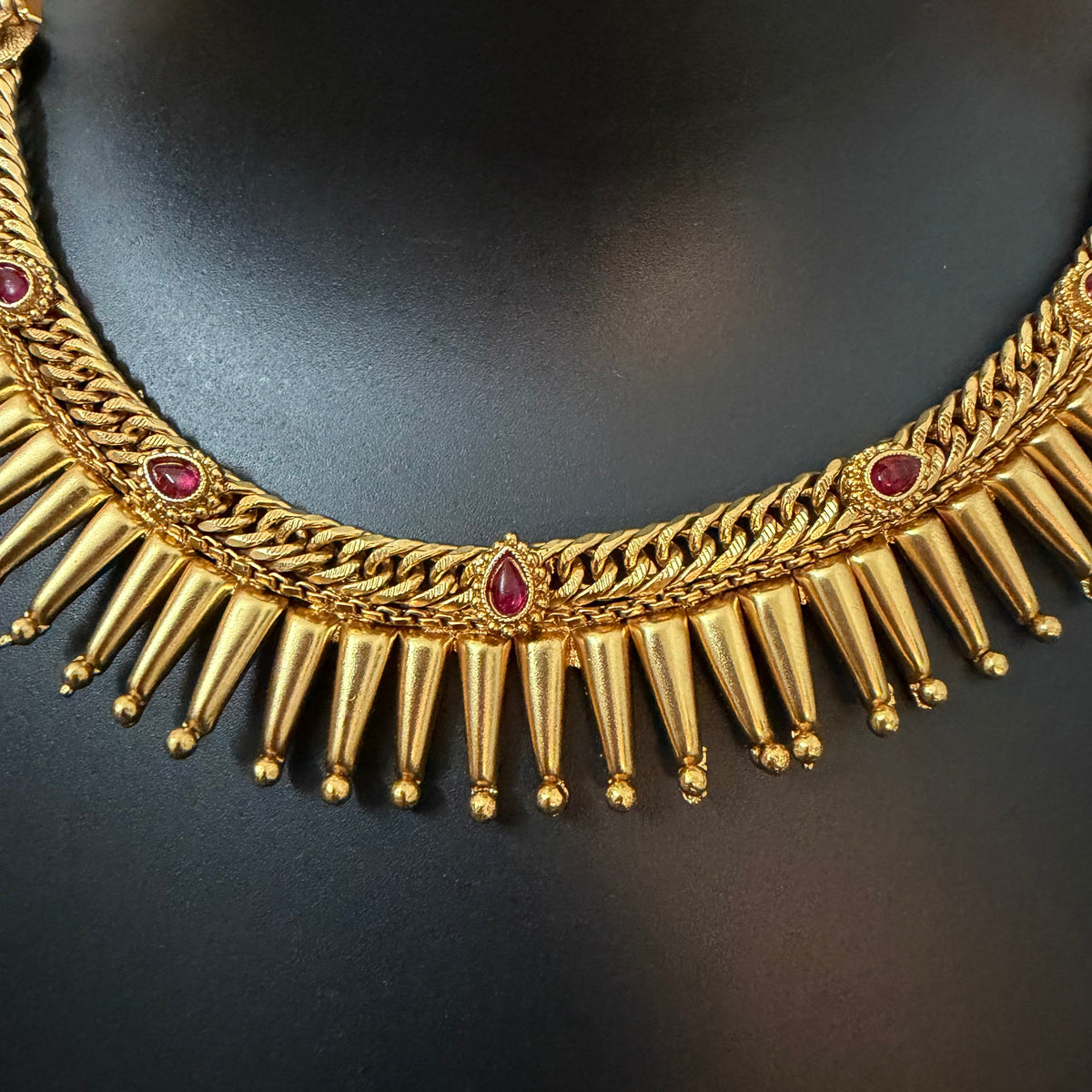 Kerala Traditional Mullamottu Choker/Necklace | Pichi Mottu Mala with Kundan Stones - RK Jewels