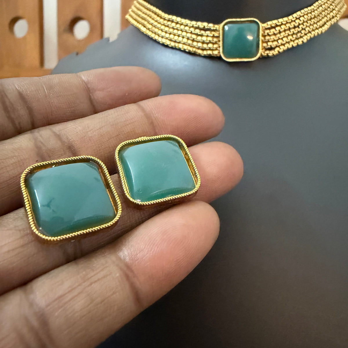 Emerald Square Choker Set - 5 Layer Antique Gold Mesh Choker with Stud Earrings