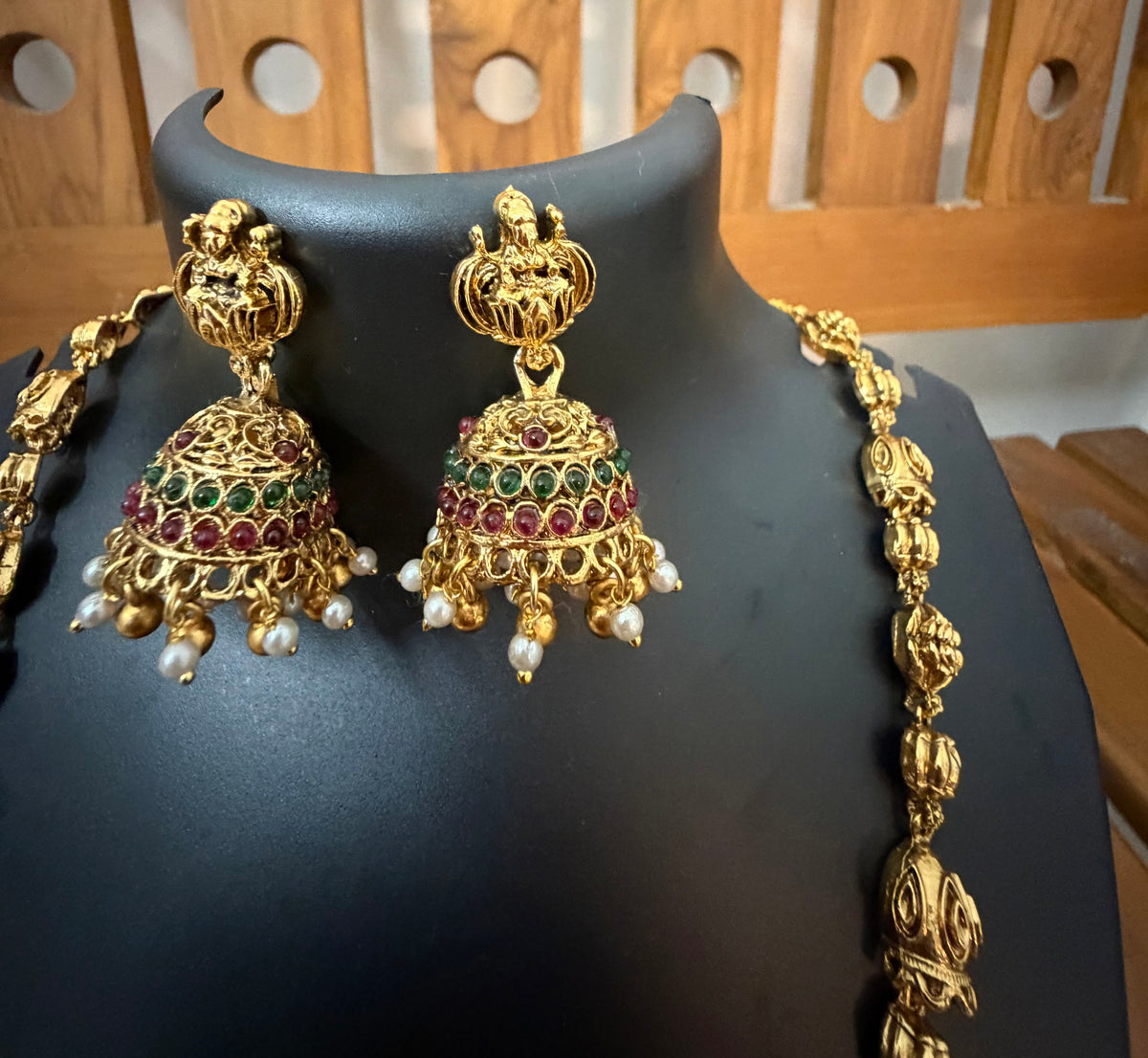Lakshmi short Haram : Code RJ585