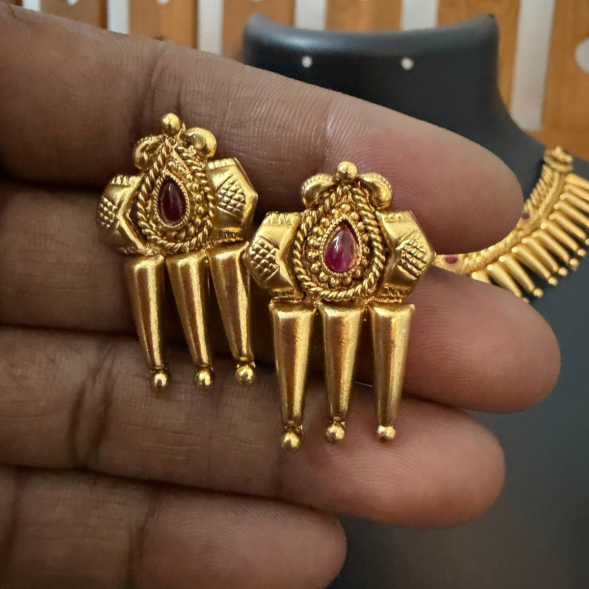 Kerala Traditional Mullamottu Choker/Necklace | Pichi Mottu Mala with Kundan Stones - RK Jewels