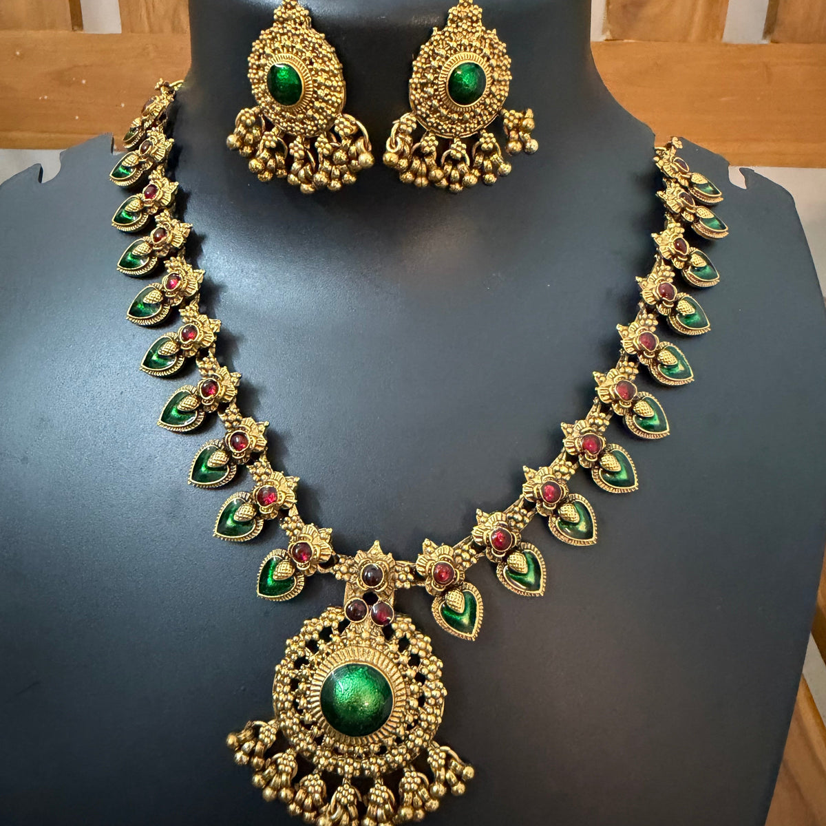 Palakka: Green Mullamottu design : Temple Jewelry