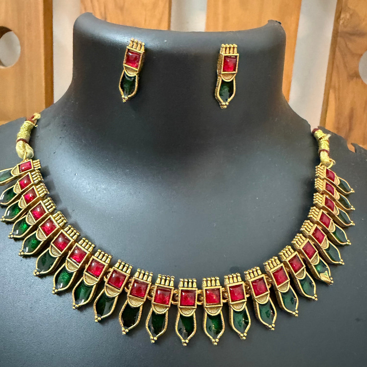 Leaf Necklace Set : Code MJ752