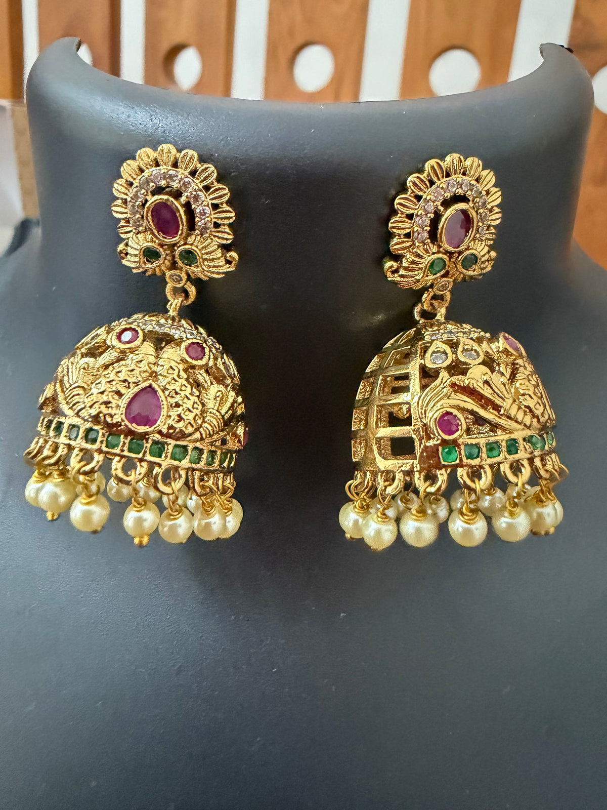 AD stone Jhumka with pearl hanging